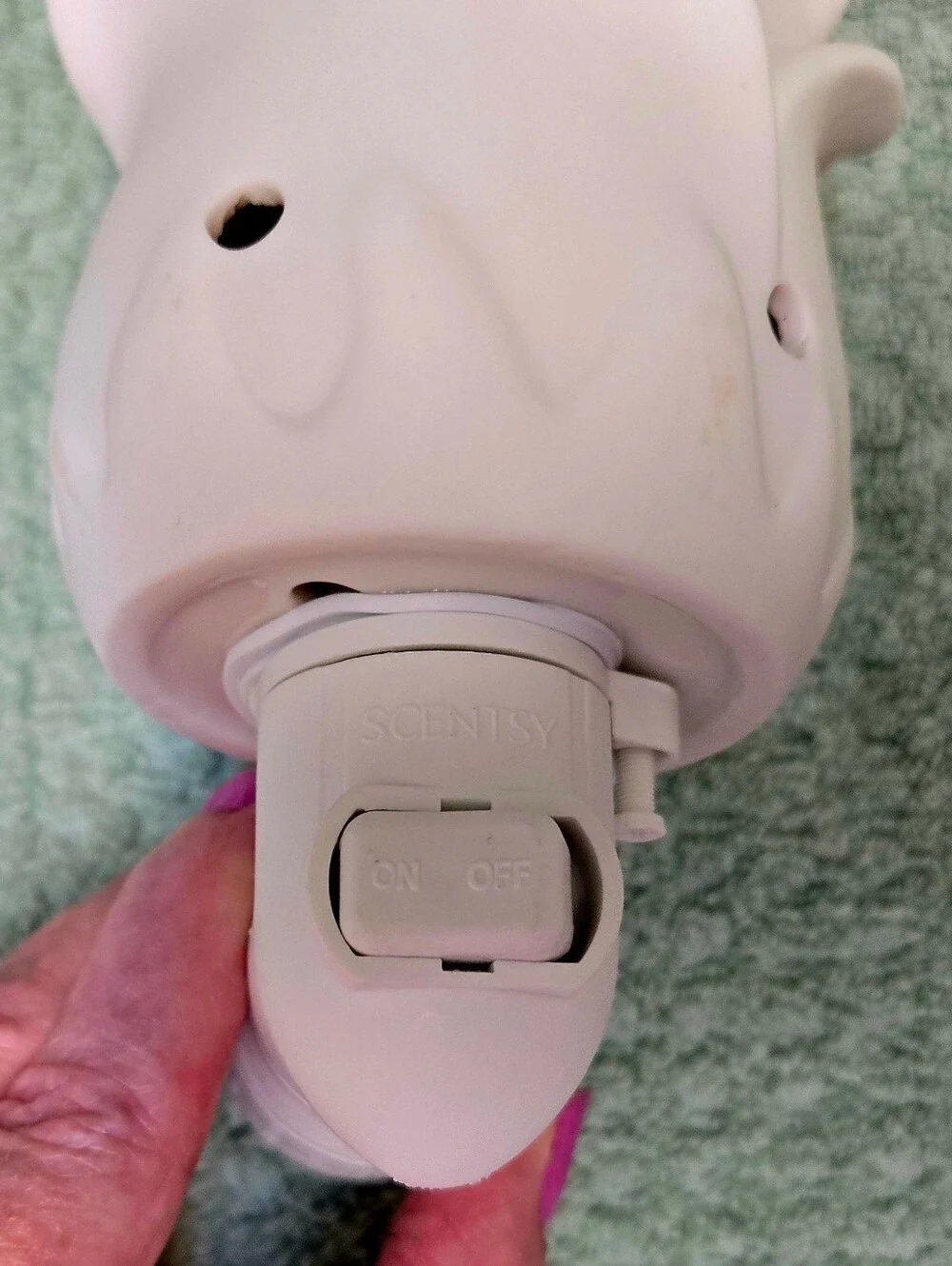 SCENTSY White Ceramic Rose Night Light Plug-In - Home Bath